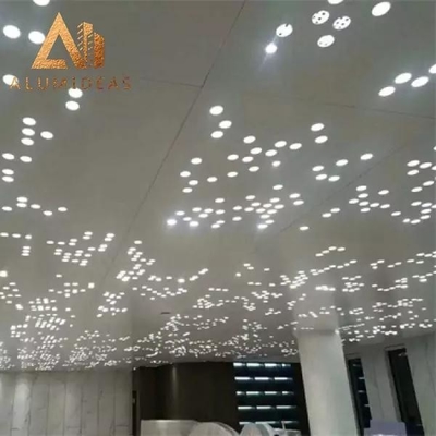 China Aluminum Metal Ceiling Panels For Commercial Residential Building supplier